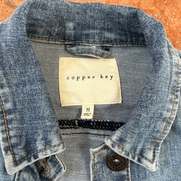 Girls Jean jacket, size M. Minimal wear. - Picture 2 of 3